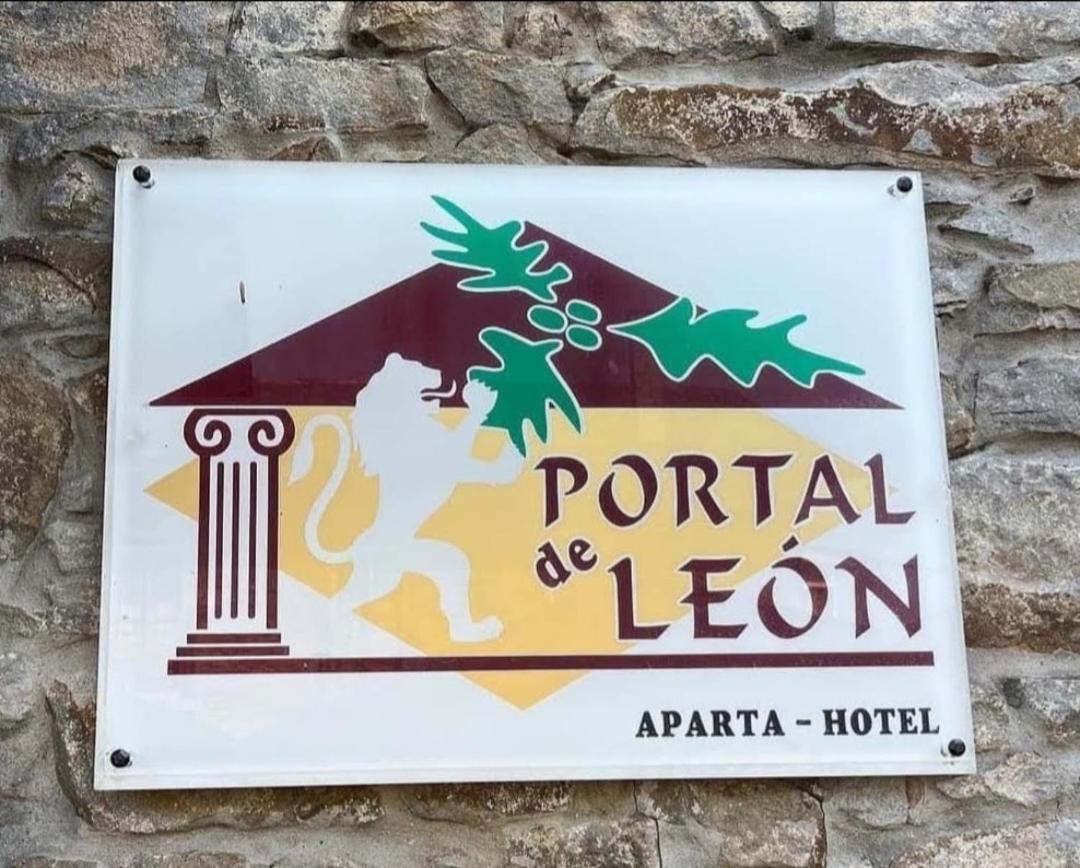 Apartahotel Portal De Leon Caboalles de Abajo Buitenkant foto
